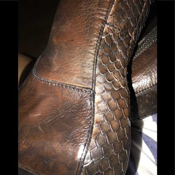 Ron White Piper Tall Leather Boot
$595.00 NWOB - Picture 4 of 5